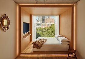 PUBLIC, an Ian Schrager hotel