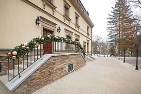 Hotel Malé Versailles