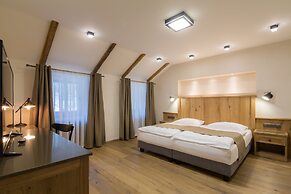 Hotel Malé Versailles