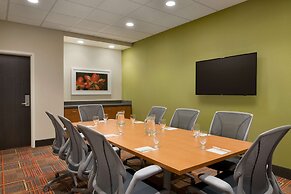 Home2 Suites by Hilton Glendale - Westgate