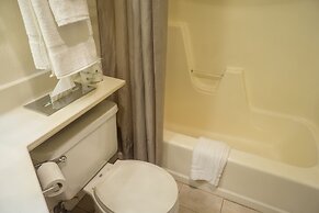 Sunnyside Inn & Suites