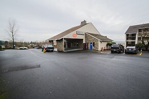 Sunnyside Inn & Suites