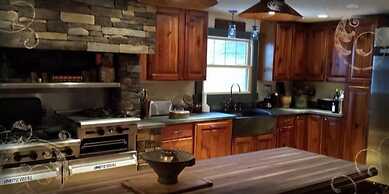 Deer Mountain Lodge & Wilderness Resort
