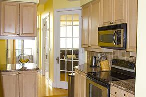 Luxury Penthouse Suite