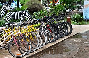 Jambuluwuk Oceano Seminyak Hotel