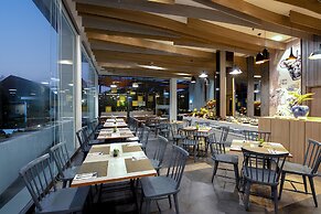 The 1O1 Palembang Rajawali