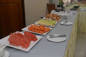 Hotel Sincere Smile Yangon