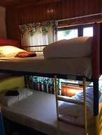 Bluewater Lodge - Hostel
