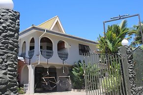 Bluewater Lodge - Hostel