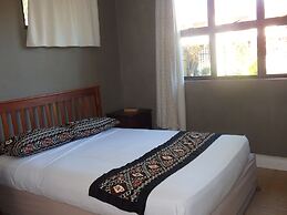Bluewater Lodge - Hostel