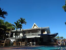 Bluewater Lodge - Hostel