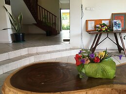 Bluewater Lodge - Hostel