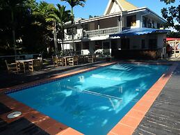 Bluewater Lodge - Hostel