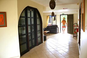 Bluewater Lodge - Hostel