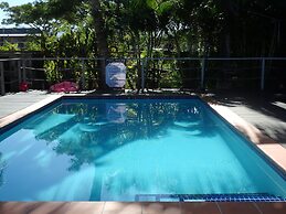 Bluewater Lodge - Hostel