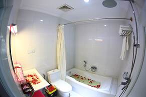 The Floral Breeze Wun Zin Hotel