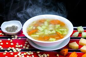 The Floral Breeze Hotel Mt.Victoria