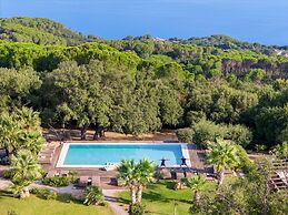 Vallegrande Nature Resorts