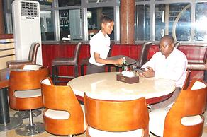 Nemax Royal Hotel