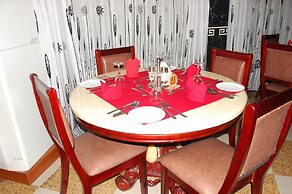 Nemax Royal Hotel