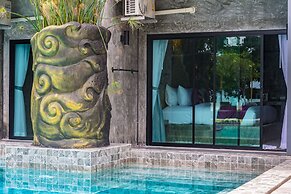 Maneetel Krabi Beachfront