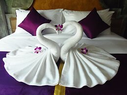 Maneetel Krabi Beachfront