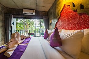 Maneetel Krabi Beachfront
