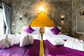 Maneetel Krabi Beachfront