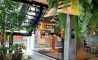 Maneetel Krabi Beachfront