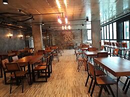 Maneetel Krabi Beachfront