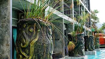 Maneetel Krabi Beachfront