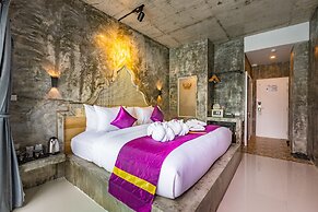 Maneetel Krabi Beachfront