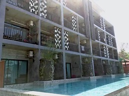 Maneetel Krabi Beachfront