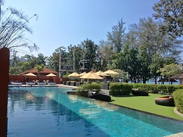 Maneetel Krabi Beachfront