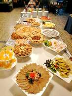 Maneetel Krabi Beachfront