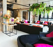 Maneetel Krabi Beachfront