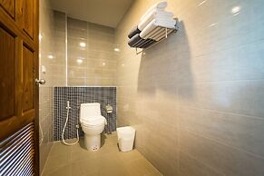 Maneetel Krabi Beachfront