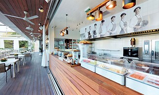 Dukley Hotel & Resort