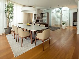 Dukley Hotel & Resort