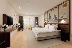 Dukley Hotel & Resort