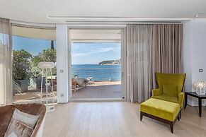 Dukley Hotel & Resort