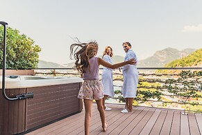 Dukley Hotel & Resort