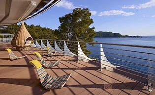 Dukley Hotel & Resort