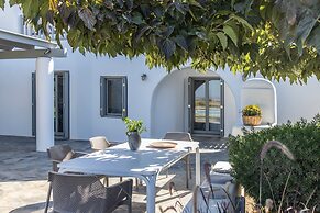 Aqua Breeze Villas Naxos