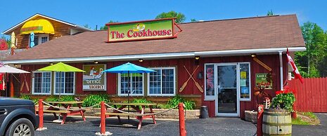 The Voyageurs' Lodge