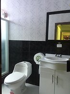 Hostal y Complejo recreacional La Playita de Monse