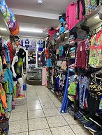 Hostal y Complejo recreacional La Playita de Monse