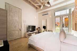Nacar Hotel Cartagena, Curio Collection by Hilton