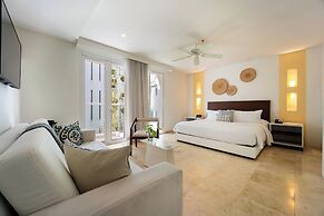 Nacar Hotel Cartagena, Curio Collection by Hilton