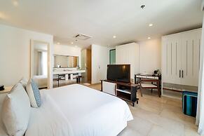 Nacar Hotel Cartagena, Curio Collection by Hilton